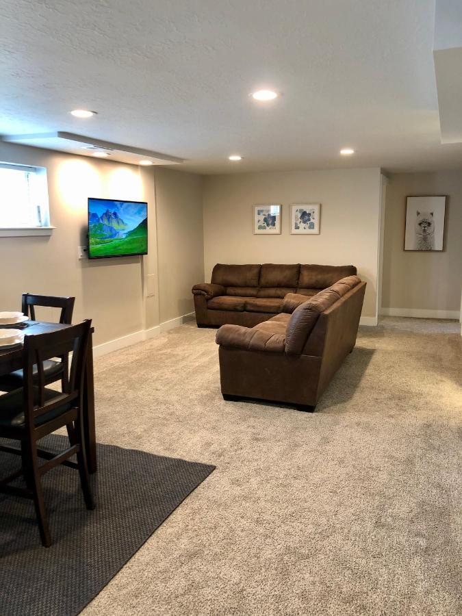 Cozy Getaway Near Slc Airport & Downtown - 1St Floor Apartment Salt Lake City Exterior photo